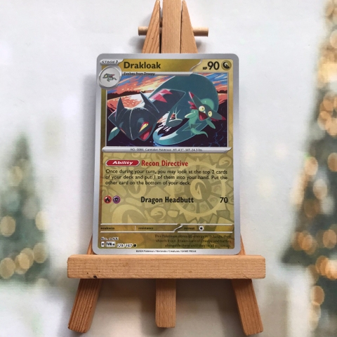 Thẻ hình Pokemon Drakloak 129/167 - Lá bài Scarlet&Violet Twilight Masquerade Common Reverse Holo tiếng Anh chính hãng