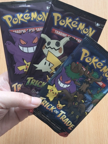 [Halloween Set] Combo 3 gói Trick or Trade 2024 2023 2022 BOOster Pack tiếng Anh chính hãng - Túi thẻ Pokemon TCG