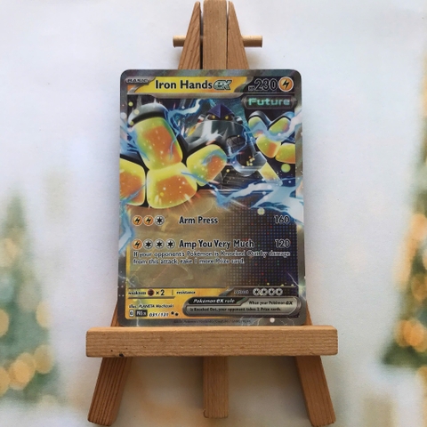 Thẻ hình Pokemon Iron Hands ex 031/131 - Lá bài lẻ Prismatic Evolutions Ultra Rare tiếng Anh chính hãng