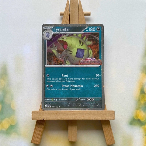 Thẻ hình Pokemon Tyranitar 135/193 - Lá bài Paldea Evolved Rare Reverse Holo Promo tiếng Anh