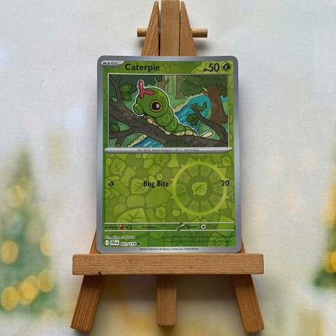 Thẻ hình Pokemon Caterpie 001/159 - Lá bài lẻ Journey Together Common Reverse Holo tiếng Anh chính hãng
