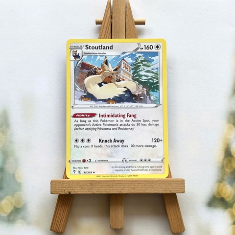 Thẻ hình Pokemon Stoutland 135/203 - Lá bài lẻ Evolving Skies Rare tiếng Anh chính hãng