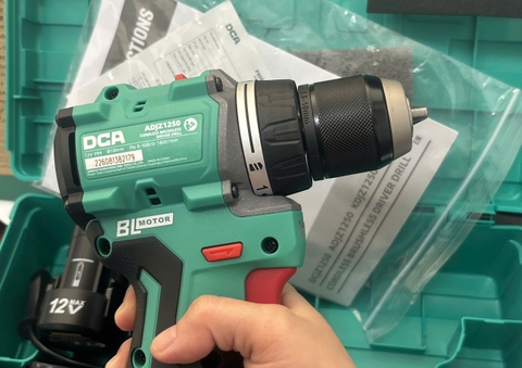 Máy khoan siết vít cầm tay pin DCA ADJ1250(type EK) - 12V/2Ah-50Nm