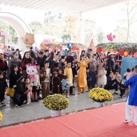Trường mầm non Starlight