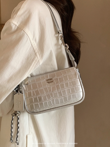 Chio2nd Bread Puppy Clear Sky Whisper Underarm Bag