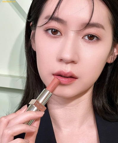 Son Dưỡng Prada Light Glowing Lipcolor Màu U019 Brown Cam Đất Nude