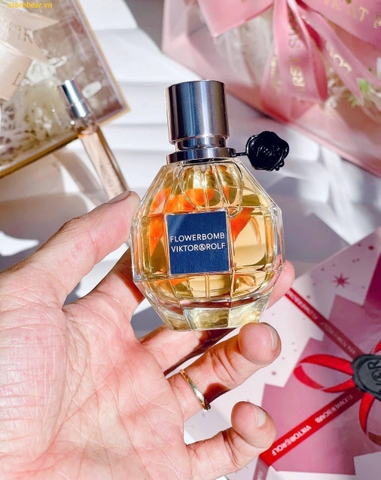 Set Nước hoa VIKTOR & ROLF FLOWERBOMB (50ml + 10ml)