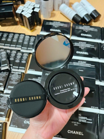 Phấn Cushion Bobbi Brown WEIGHTLESS SKIN CUSHION FOUNDATION