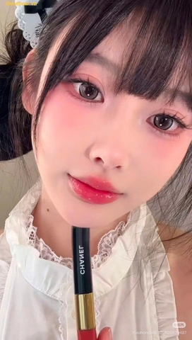 Son Kem CHANEL Le Rouge Duo Ultra Tenue Ultrawear Liquid Lip Colour – Màu 192 Coral Pink