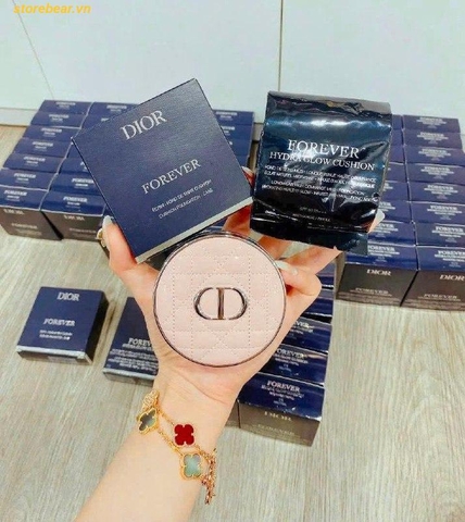 Phấn Nước Cushion DIOR 𝐂𝐚𝐬𝐞 + lõi 𝐂𝐮𝐬𝐡𝐢𝐨𝐧 𝐃𝐢𝐨𝐫 Hồng 𝐁𝐚̉𝐧 𝐋𝐢𝐦𝐢𝐭𝐞𝐝 2025