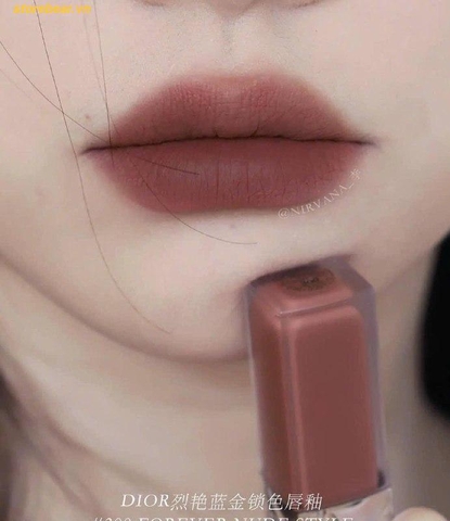 Son kem Dior Forever Liquid 300 màu nâu đất