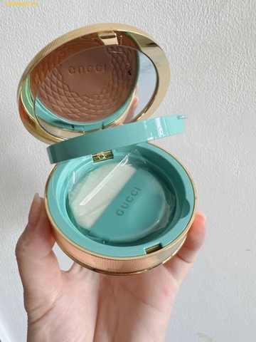 Phấn Tạo Khối GUCCI ECLAT SOLEIL 02