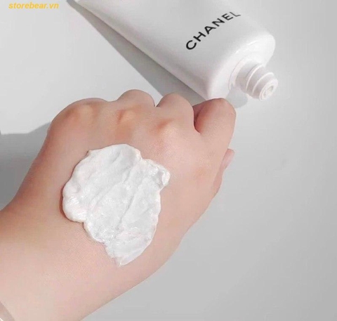 Sữa Rửa Mặt CHANEL – La Mousse Au Camélia