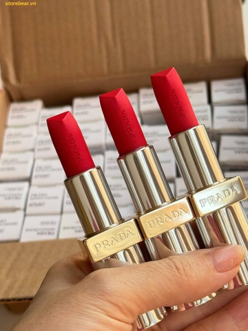 Son Prada Monochrome Hyper Matte R26 Lava Màu Đỏ Đậm