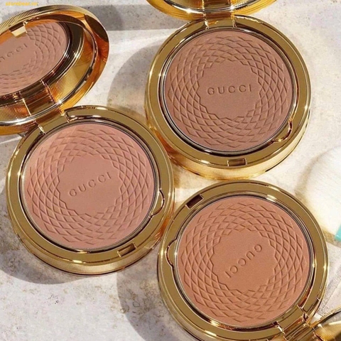 Phấn Tạo Khối GUCCI ECLAT SOLEIL 02