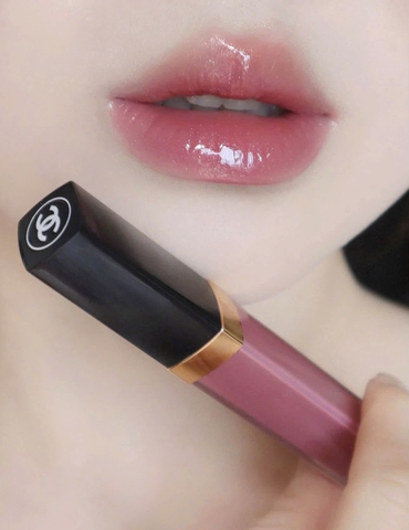 Son Bóng Chanel Rouge Coco Hydra Gloss 447 Bourgeoisie