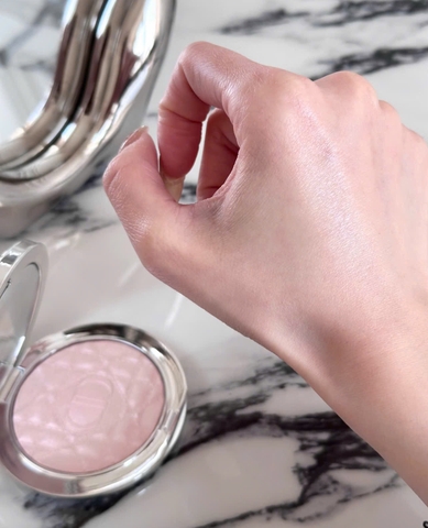 Phấn Bắt Sáng Highlight Dior Skin Forever Glow Luminizer 03 – Pink Halo