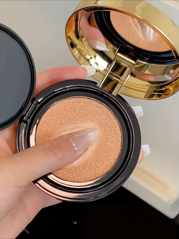 Phấn Nước Cushion YSL Le Cushion Encre De Peau Luminous Matte Cushion Foundation 14g Fullbox (Nắp Nam Châm)