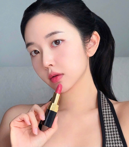 Son Chanel Rouge Coco Longwear Satin Lipstick 130 La Pausa Màu Hồng Tươi