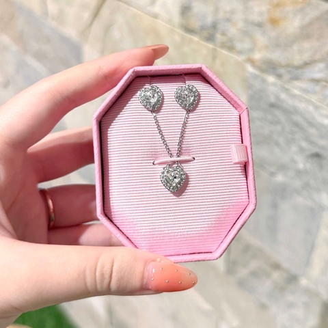 CHÍNH HÃNG - SWAROVSKI x Ariana Grande set (Mixed cuts, Heart, White, Rhodium plated) - SET - EARRINGS - NECKLACE - Khuyên tai + dây cổ, pha lê trắng, trái tim - JEWELRY
