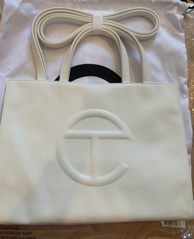 TÚI TELFAR WHITE BAG - MEDIUM M SIZE (38x28x13cm) - TÚI ĐEO CHÉO TELFAR MÀU TRẮNG