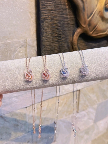 SWAROVSKI Swan pendant (Mixed cuts, WHITE/BLUE/PINK/RED) - Dây cổ, chuyền, đính đá pha lê trắng/xanh/hồng/đỏ, thiên nga - JEWELRY NECKLACE