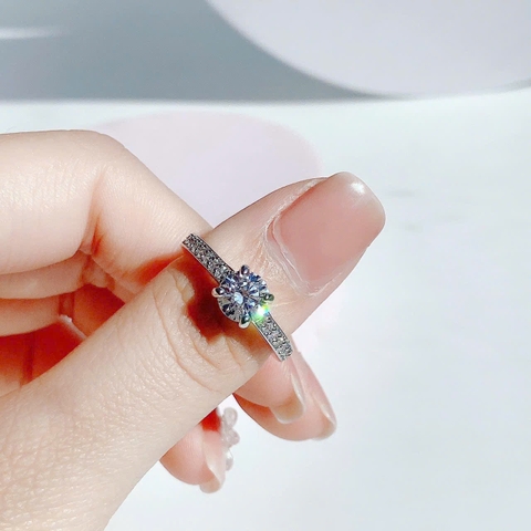 SWAROVSKI Attract Ring (Round, White, Rhodium plated) - RINGS - Nhẫn tròn, pha lê trắng - JEWELRY