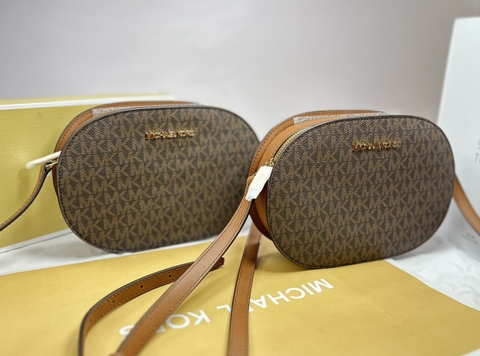 Túi Michael Kors MK Jet Set Travel Medium Signature Logo Crossbody Bag Brown - Túi đeo chéo, dáng oval tròn, màu nâu