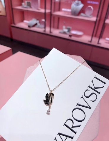 CHÍNH HÃNG - SWAROVSKI Swan pendant (Black, Rose gold-tone plated) - Dây cổ, chuyền thiên nga pha lê đen, giọt nước rơi - JEWELRY NECKLACE