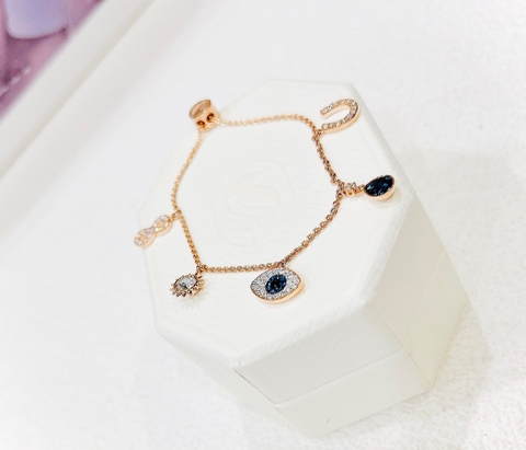 SWAROVSKI Symbolica bracelet (Infinity, evil eye & horseshoe, Blue, Rose gold-tone plated) - Vòng/lắc tay hình các biểu tượng - JEWELRY