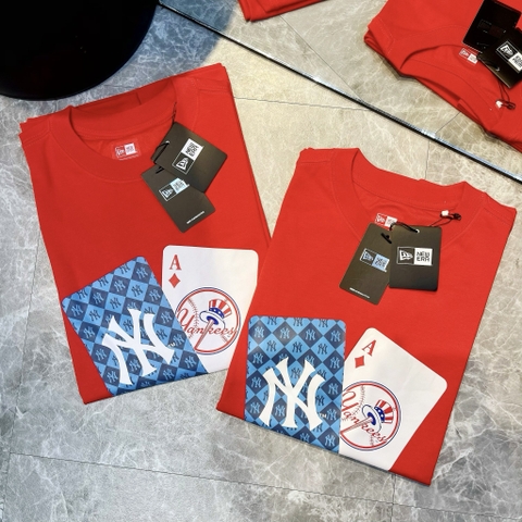 ÁO THUN NEW ERA PLAY CARD RED T-SHIRT