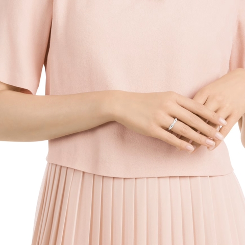 SWAROVSKI Infinity ring (Round cut, White, Rhodium plated) - RINGS - Nhẫn hình vô cực, pha lê trắng - JEWELRY