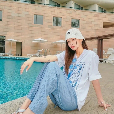 Áo thun MLB Paisley Big Logo LA Dodgers 3ATSI0133-07WHS (mặt sau trơn)