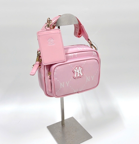 TÚI MLB MONOGRAM CROSS BAG BROWN/CREAM/PINK/BLACK/LAVENDER - TÚI ĐEO CHÉO DÁNG VUÔNG MÀU NÂU/KEM/HỒNG/ĐEN/TÍM