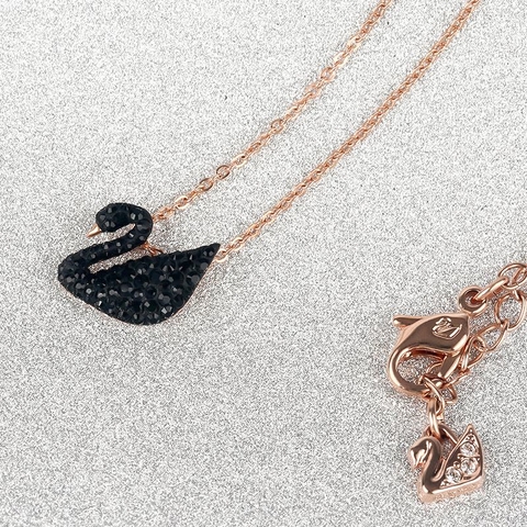 SWAROVSKI Iconic Swan pendant (Swan, Black, Rose gold-tone plated) - Dây cổ, dây chuyền SWAROVSKI - JEWELRY NECKLACE