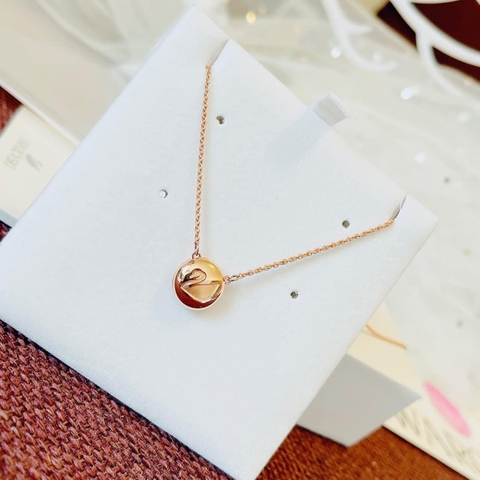 SWAROVSKI Hall Swan necklace (Swan, Rose Gold plated) - Dây cổ, dây chuyền thiên nga đen trong vòng tròn - SWAROVSKI - JEWELRY NECKLACE