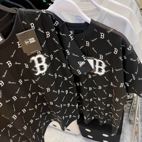 ÁO NEW ERA DIA MONOGRAM B BLACK T-SHIRT