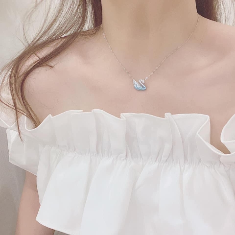 SWAROVSKI Iconic Swan pendant (Swan, Blue, Rhodium plated) - Dây cổ, dây chuyền thiên nga xanh chuyển màu ombre - SWAROVSKI - JEWELRY NECKLACE