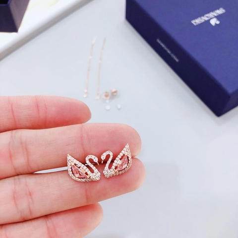 SWAROVSKI Dazzling Swan drop earrings (Pink, Rose gold-tone plated) - Khuyên tai thiên nga pha lê hồng - JEWELRY