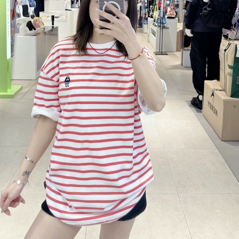 WHOAU T-SHIRT (SET GỒM 2 ÁO - Trắng và sọc Đỏ Red)
