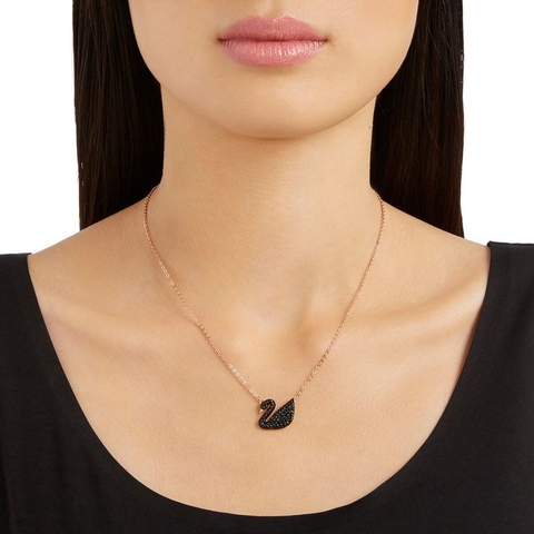 SWAROVSKI Iconic Swan pendant (Swan, Black, Rose gold-tone plated) - Dây cổ, dây chuyền SWAROVSKI - JEWELRY NECKLACE