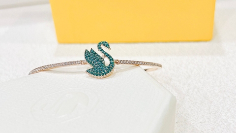 SWAROVSKI Swan Bangle (Green, Rose-gold tone plated) - Vòng/lắc tay thiên nga, pha lê xanh - JEWELRY BRACELET