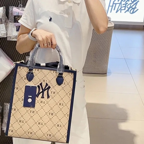 Túi MLB Diamond Monogram Tote crossbody Bag Newyork NY Beige - Túi xách, đeo chéo màu be