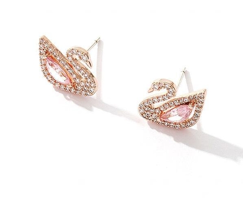SWAROVSKI Dazzling Swan drop earrings (Pink, Rose gold-tone plated) - Khuyên tai thiên nga pha lê hồng - JEWELRY