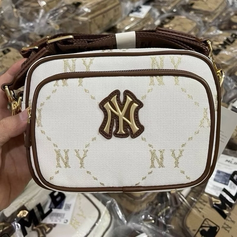 TÚI MLB MONOGRAM CROSS BAG BROWN/CREAM/PINK/BLACK/LAVENDER - TÚI ĐEO CHÉO DÁNG VUÔNG MÀU NÂU/KEM/HỒNG/ĐEN/TÍM