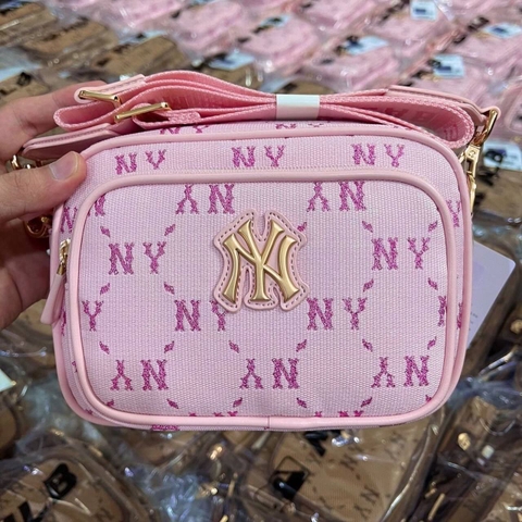 TÚI MLB MONOGRAM CROSS BAG BROWN/CREAM/PINK - TÚI ĐEO CHÉO DÁNG VUÔNG MÀU NÂU/KEM/HỒNG