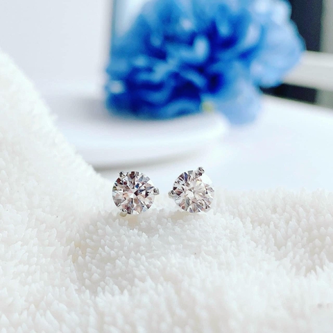 SWAROVSKI Stilla stud earrings 0,6cm (Round cut, White, Rhodium plated) - Khuyên tai pha lê trắng, hạt tròn - JEWERY