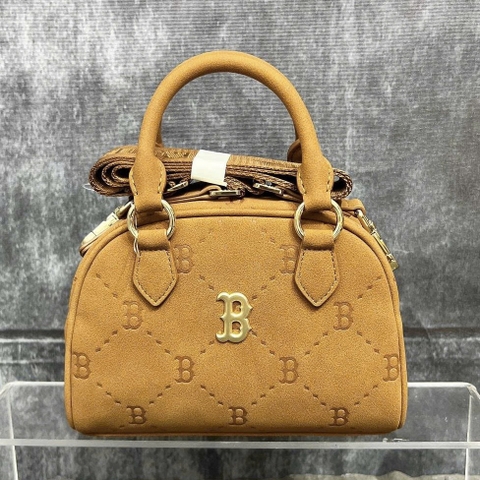 MLB DIA MONOGRAM B BOSTON CROSS BAG BROWN - Túi đeo chéo, quai xách, màu nâu