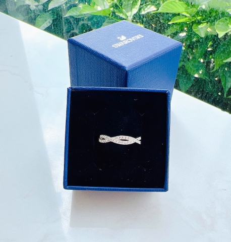 SWAROVSKI Infinity ring (Round cut, White, Rhodium plated) - RINGS - Nhẫn hình vô cực, pha lê trắng - JEWELRY