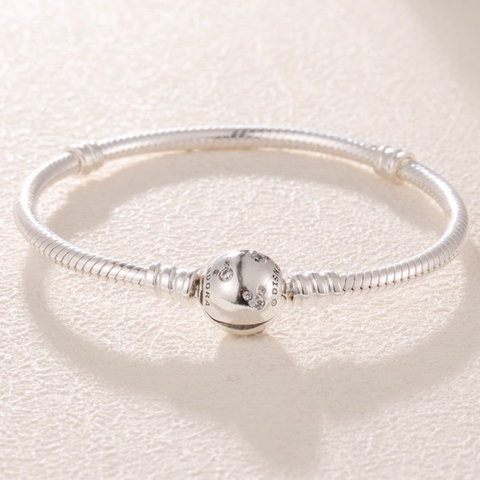 PANDORA Disney, Moments Sparkling Snake Chain Bracelet (Mickey Mouse Clasp, Silver Strerling, Clear Zirconia) - Vòng/lắc tay bạc 925, khoá tròn chuột Mickey, dáng mềm
